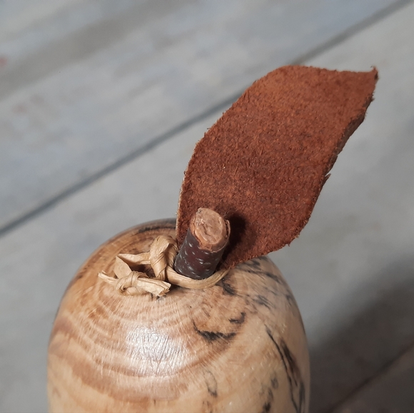 Handmade Turned Wood Pear Fruit Sculpture Signed - Picture 13 of 16